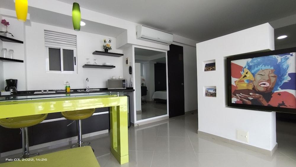 Hotel Piaro In Suites Cali Buitenkant foto