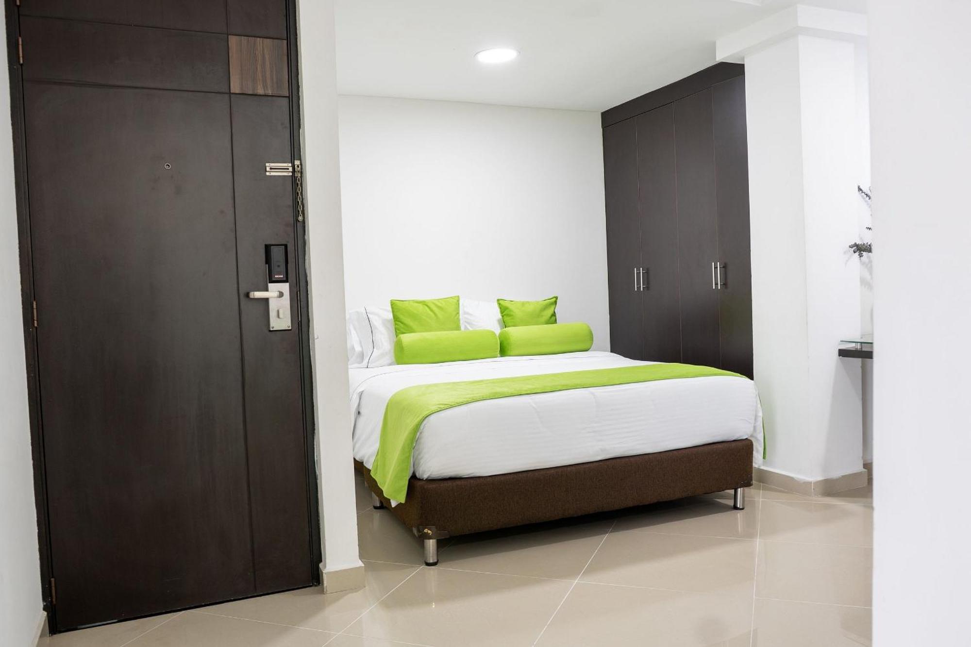 Hotel Piaro In Suites Cali Buitenkant foto